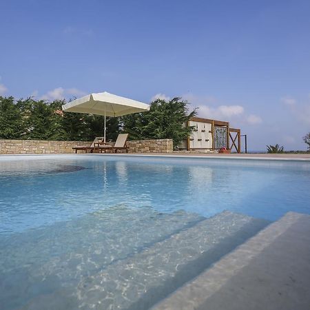 Ameadros Resort Mantzavinata Exterior photo